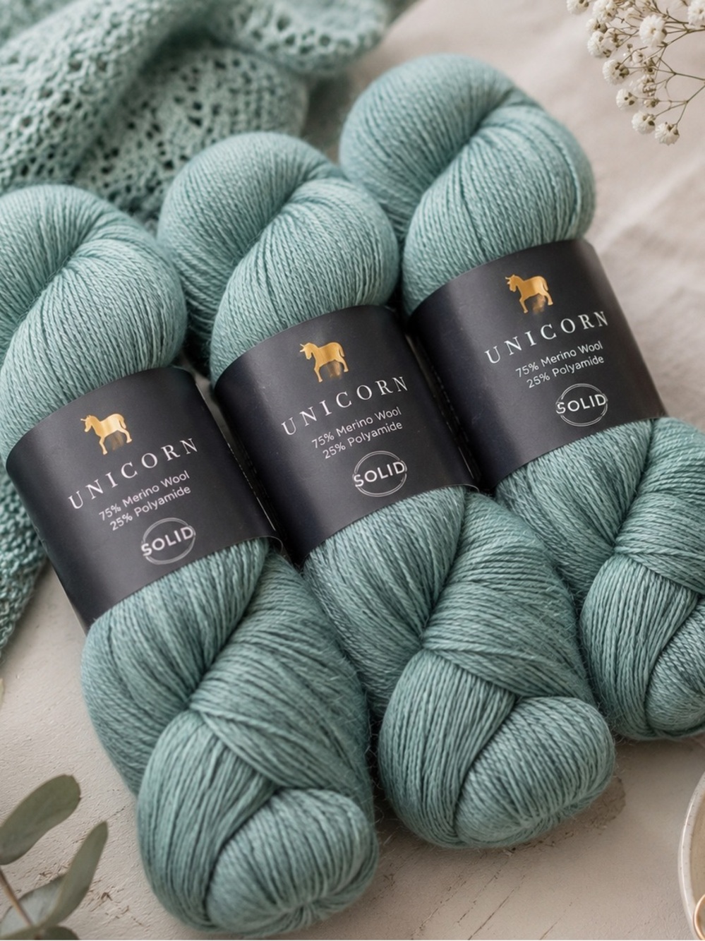 Hobbii Unicorn Solid Yarn 3 Skeins 75% Merino Wool Seafoam Sage Green Color 27